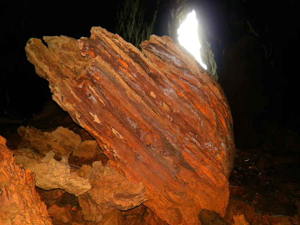 Khám phá Hang Tối ảnh 6